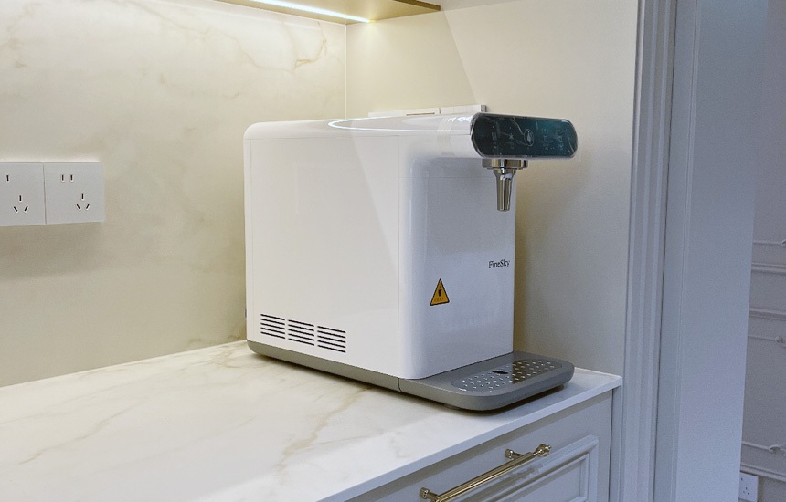 上海阳光花城客户安装RO净水器+超滤净水器+冰热直饮水机AUC370(图3) 阳光花城 (2).jpg